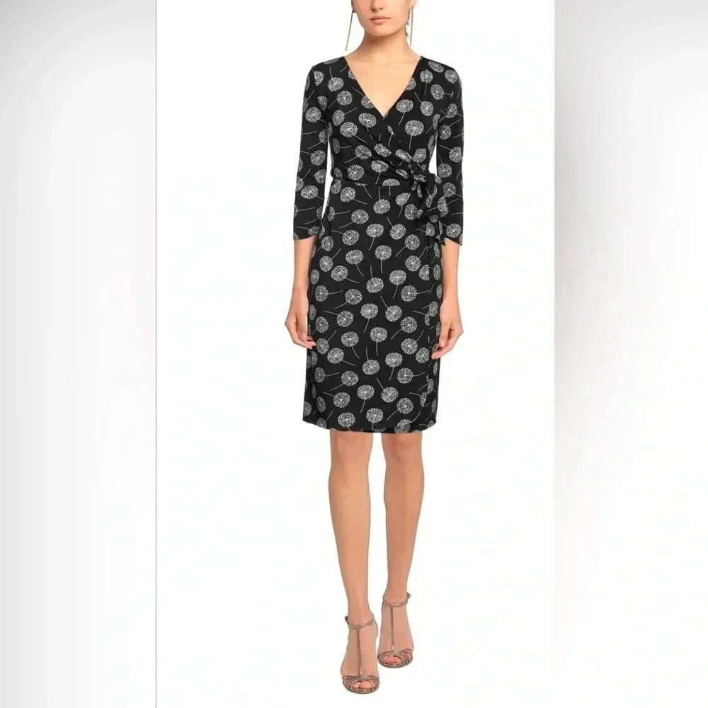 CHIARA BONI LA PETITE ROBE Abstract
Dandelion Flowers Pattern wrap dress 42/6 - Picture 13 of 14